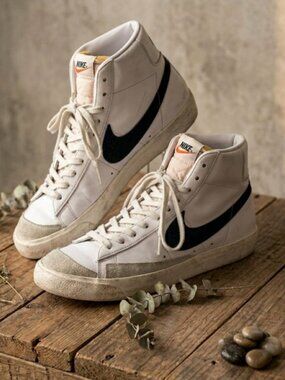 Nike Blazer Mid 77 Vintage High Top Retro Sneakers White Black Size 11